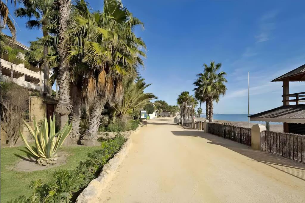 Bajo En * Marbella
